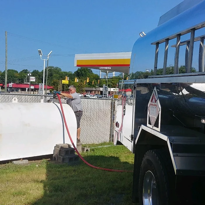 Rhodes & Beal Employee Fueling on C-Store location.